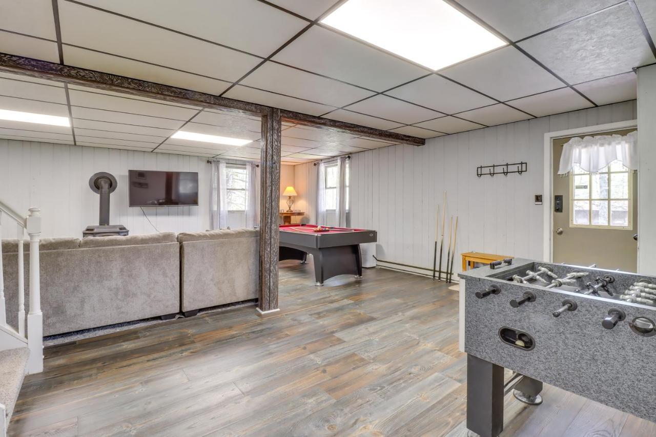 Lakefront Poconos Vacation Rental With Swim Dock! Long Pond Экстерьер фото